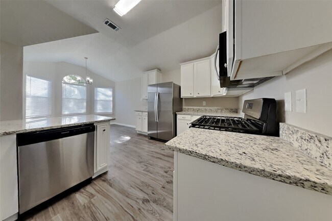 Foto del edificio - 25818 Elmley Pl