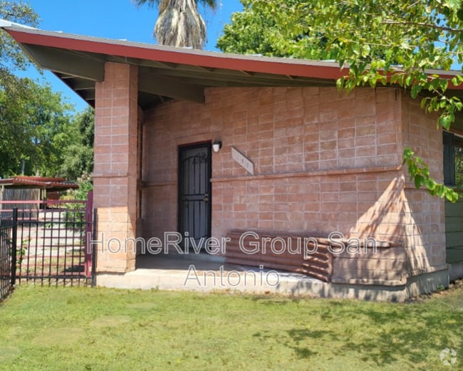 Building Photo - 103 E Skyview Dr