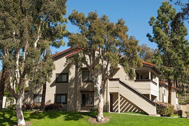 Building Photo - Mission Hills