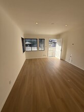 Building Photo - 1543 11th St