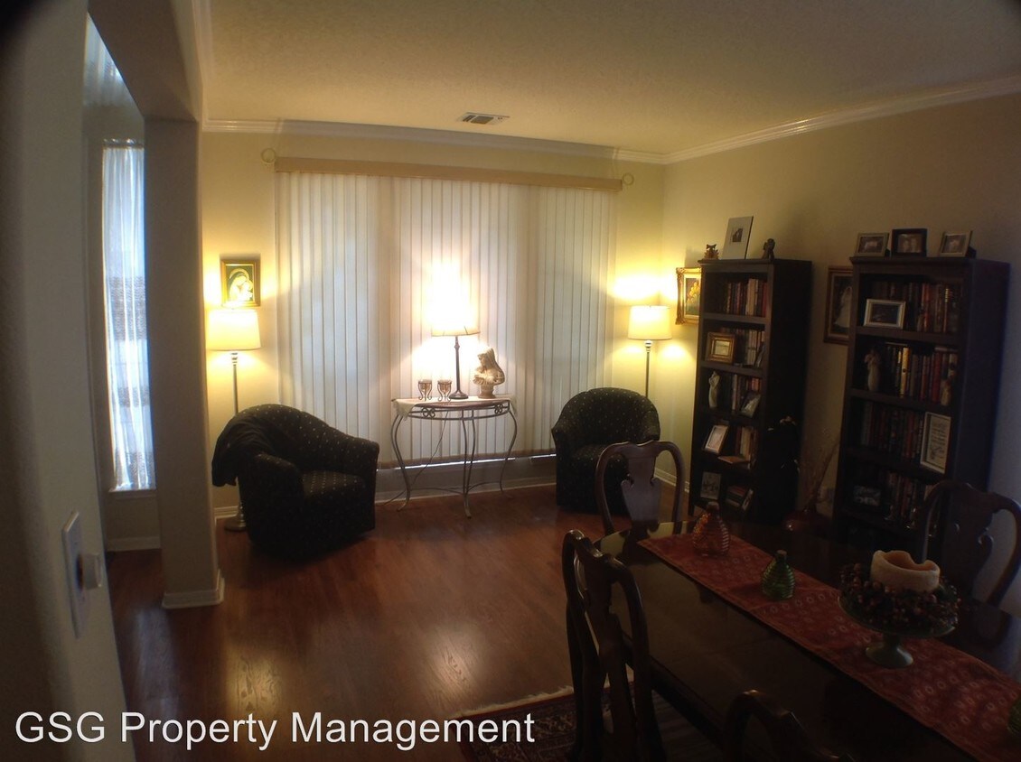Primary Photo - 15322 Fall Place Dr