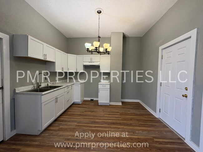 Foto del edificio - 3 Bedrooms / 1.5 Bathroom House