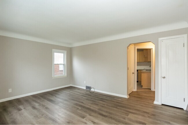 Foto del edificio - 15710 Stephens Rd