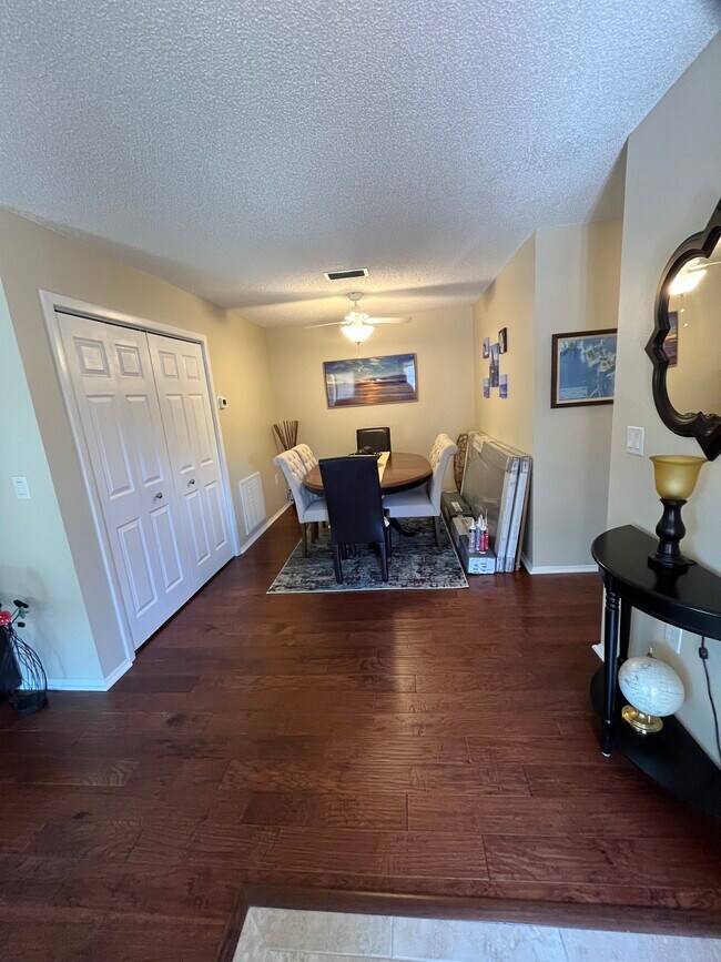 Building Photo - 4022 Davit Dr