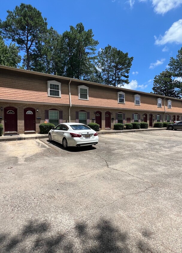 Primary Photo - Walston Bridge Apartments
