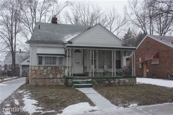 Primary Photo - 19203 Yonka St
