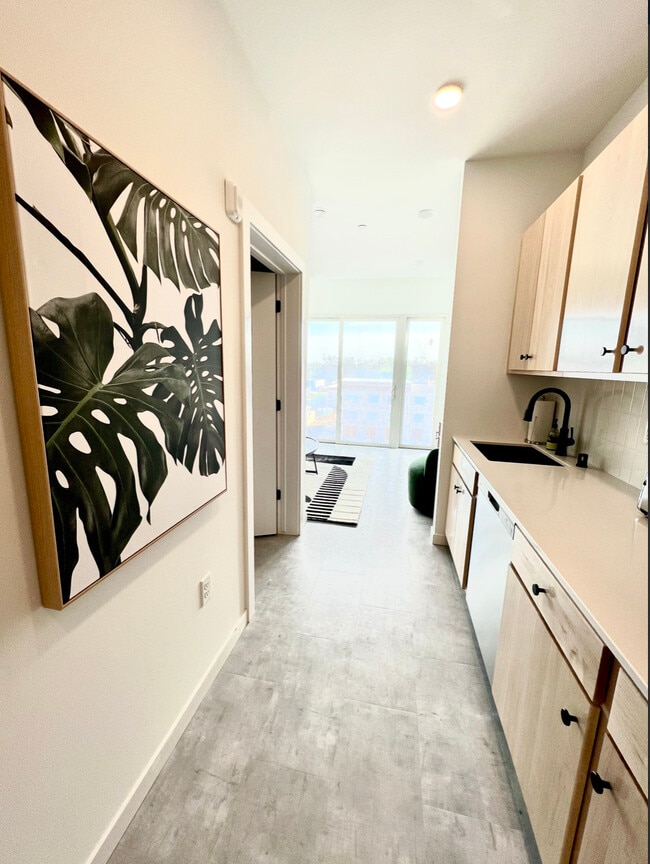 Building Photo - The Common Place Apartments