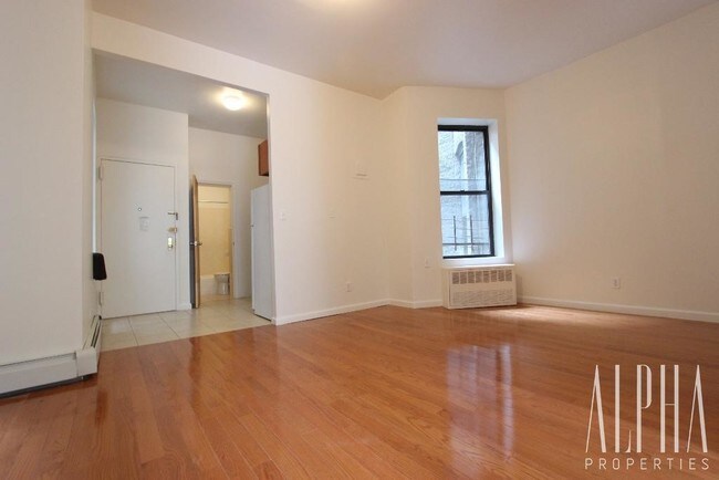 Foto del edificio - 231 Henry St