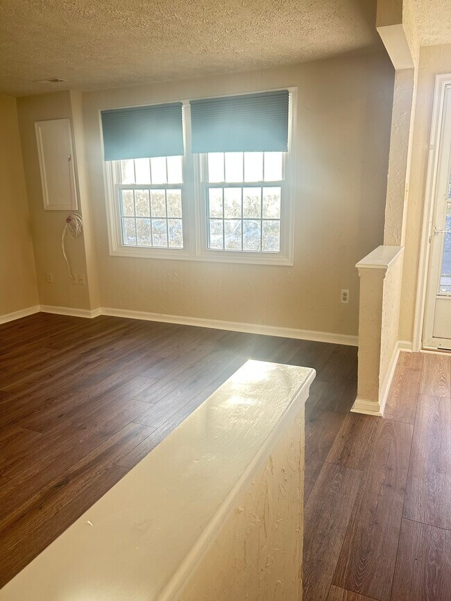 Foto del edificio - 6781 Brace Ct