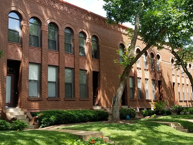 Frente a la avenida Laclede - 4343 Laclede Ave