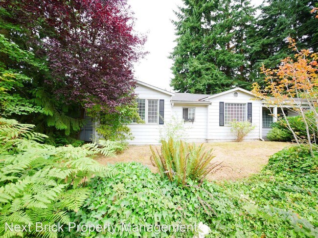 Building Photo - 4 br, 3 bath House - 4306 Maple Road