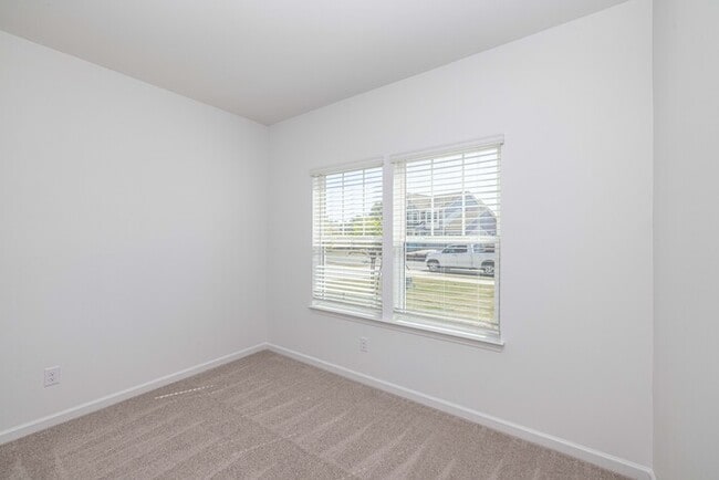 Building Photo - NEW 3 Bedroom Home - Stonebridge Fairways - AVAILABLE DECEMBER 2025