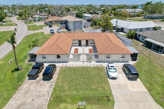 Building Photo - 16891 Carmen Ave