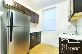 Foto del edificio - 5207 W Belmont Ave