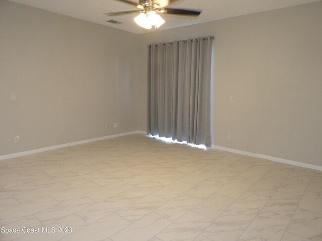 Foto del edificio - 1038 Locust Ave NW
