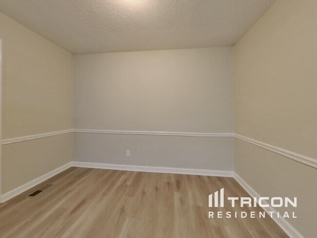 Foto del edificio - 4211 Clearview Dr