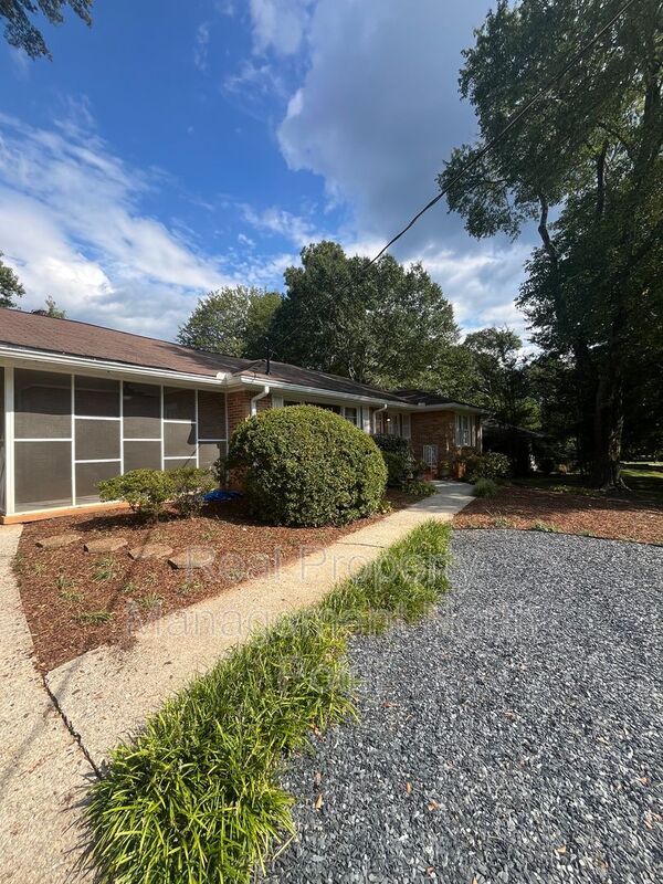 Building Photo - 1314 Nalley Cir