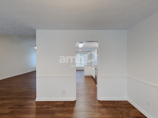 Foto del edificio - 1180 Eagle Pointe Dr NW