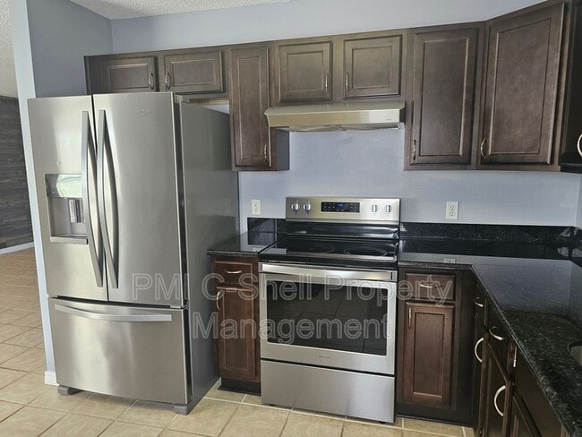 Building Photo - 2112 Antillies Dr