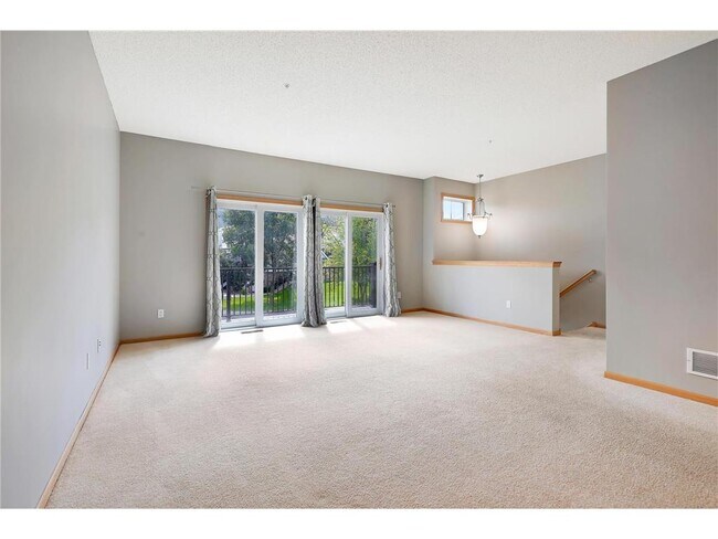 Foto del edificio - 14615 Sumter Ave