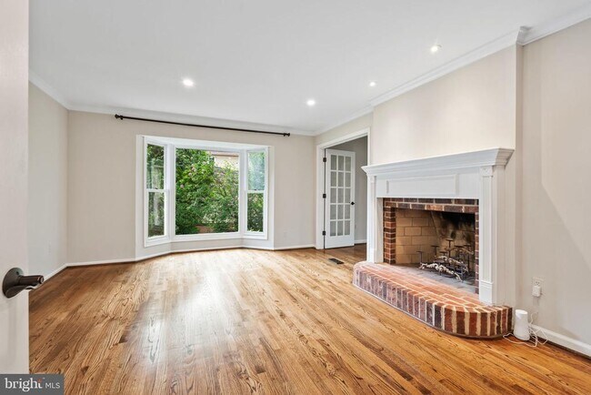 Foto del edificio - 6506 Bellamine Ct