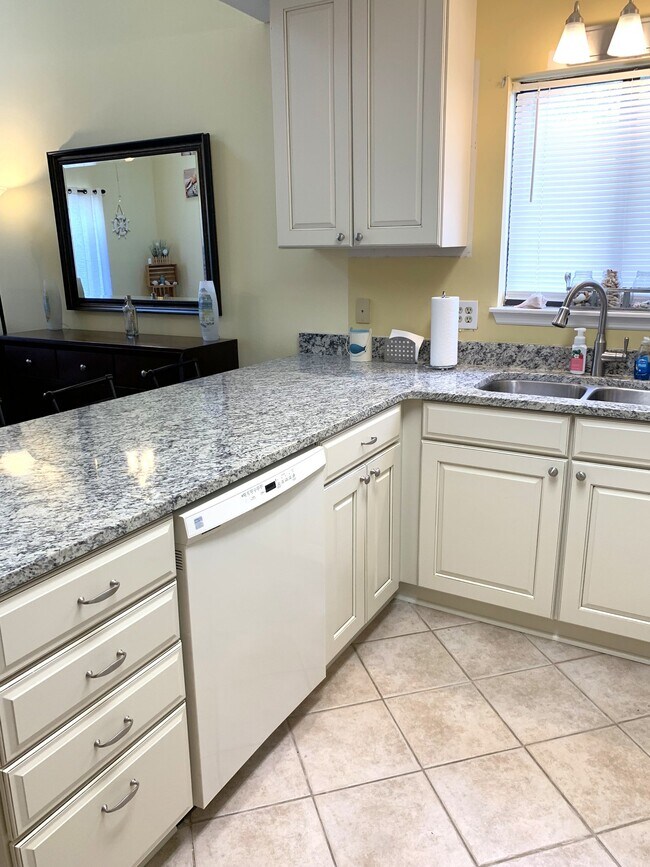 Foto del edificio - 3700 Golf Colony Ln