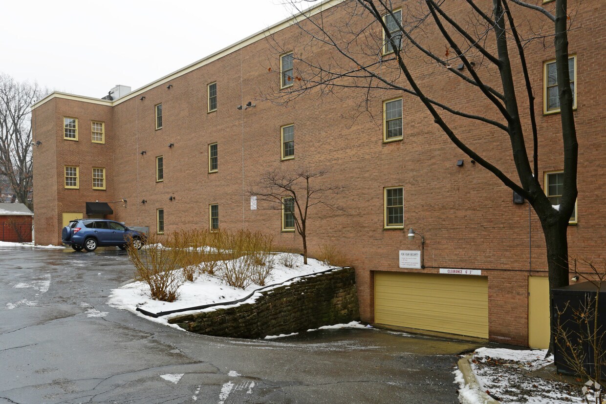 Foto del edificio - 425 N Neville St