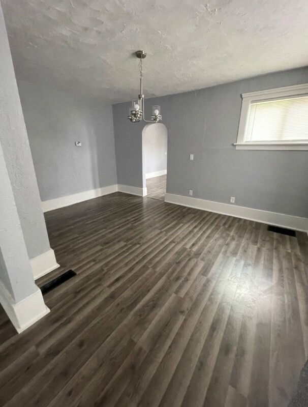 Foto del edificio - 127 Ash Ave