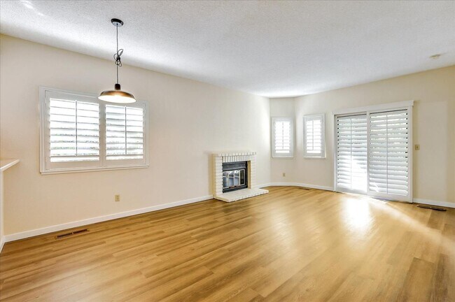 Building Photo - 3755 Terstena Pl