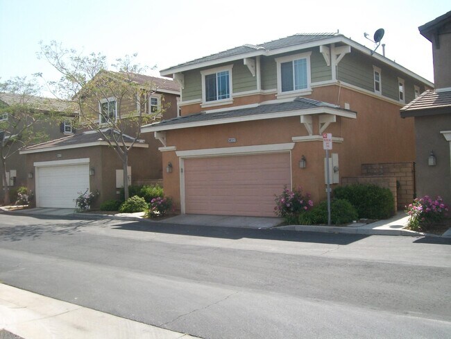 Foto del edificio - 38227 Lone Tree Ct