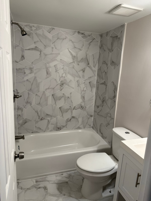 Building Photo - 2707 S 76th St