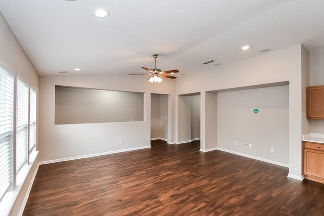 Building Photo - 3871 Marsh Bluff Dr