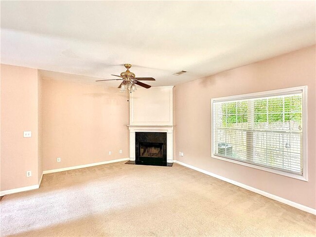 Building Photo - 370 Creek Manor Way