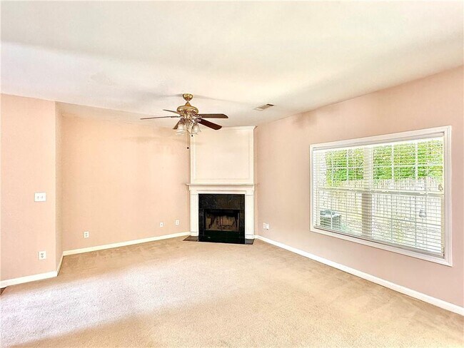 Foto del edificio - 370 Creek Manor Way