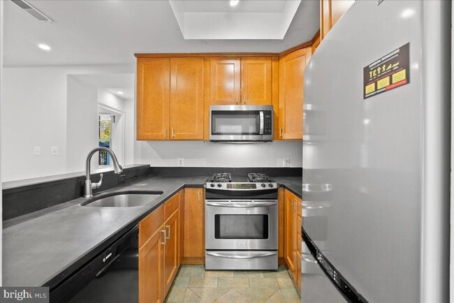 Building Photo - 3220 17th St NW