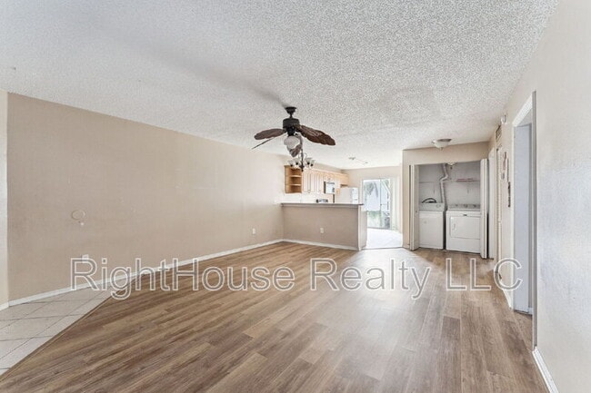 Foto del edificio - 3651 N Goldenrod Rd