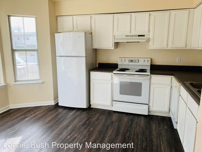 Building Photo - 3 br, 2.5 bath House - 4758 Greenlaw Dr