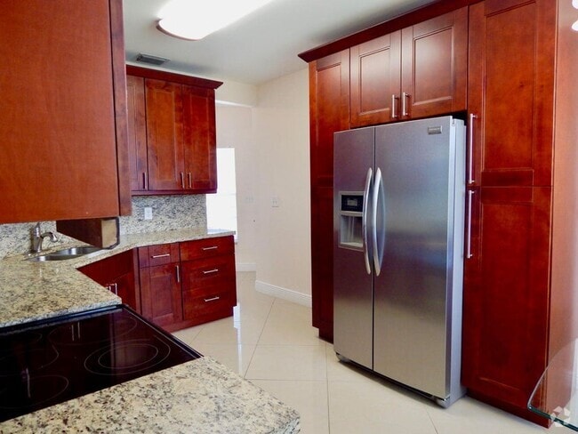 Building Photo - 20970 Via Oleander