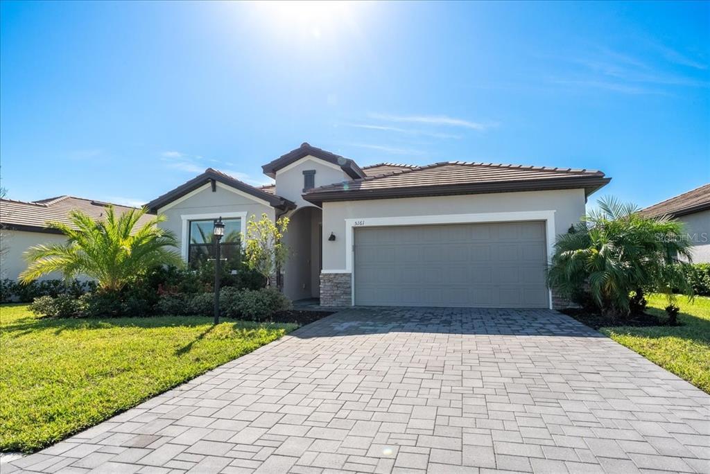 Foto principal - 5161 Coral Reef Wy