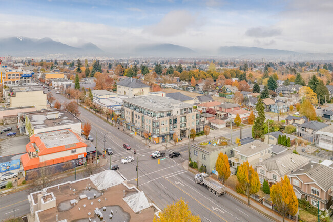 Aerial Photo - 33 & Main