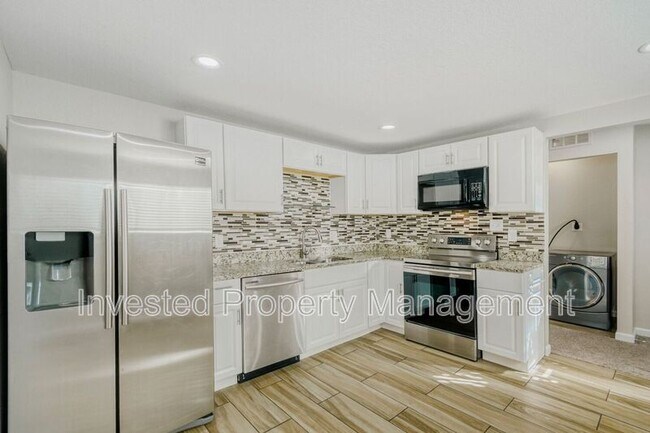 Building Photo - 6820 Niagara St