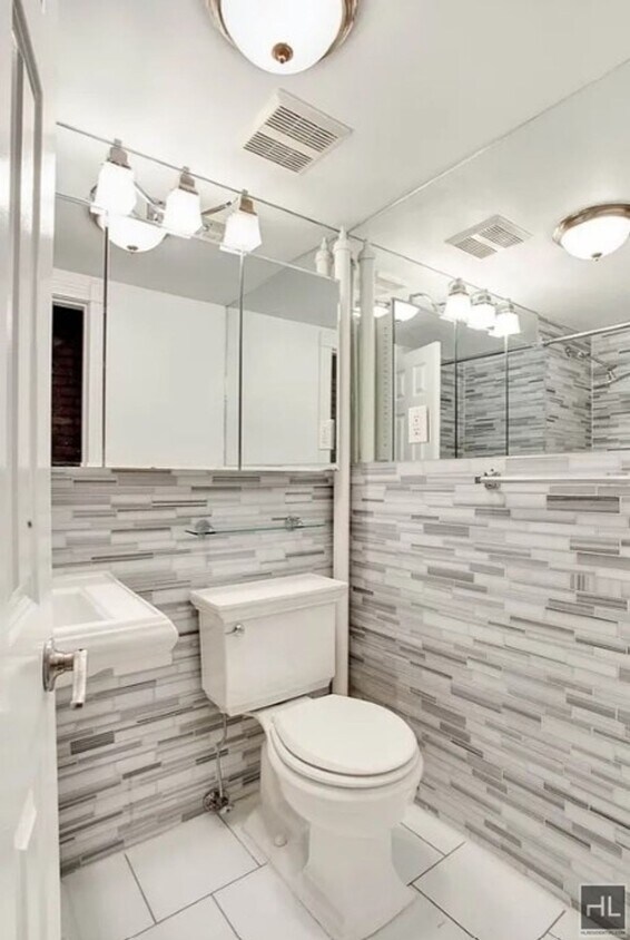 Foto del edificio - W 14TH ST.