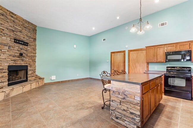 Building Photo - 4161 FM 2666 Rd