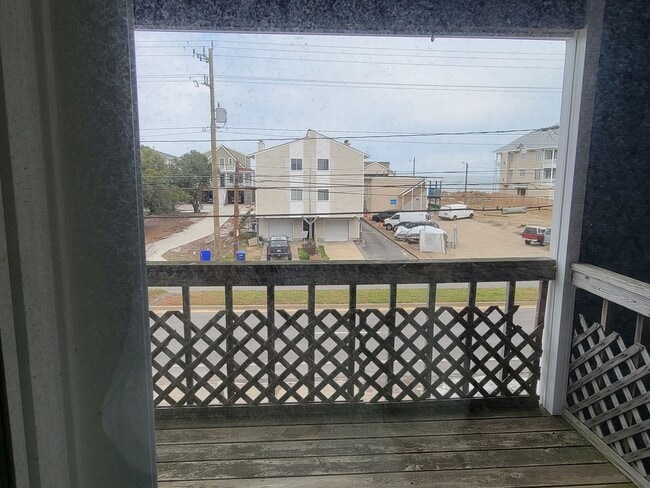 Building Photo - Ocean view condo