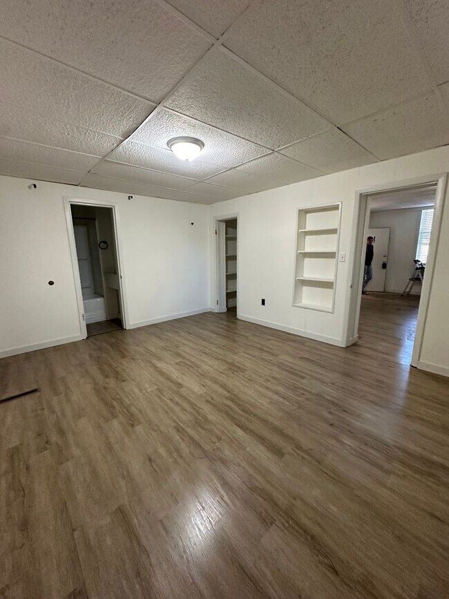 Foto del edificio - Beautiful one bedroom in OCC!