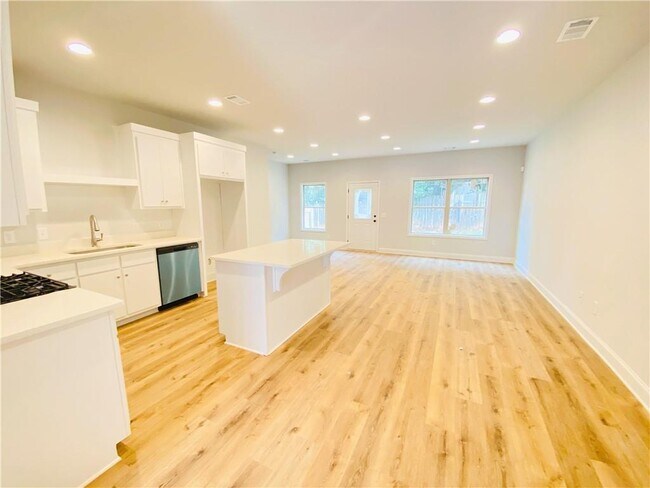 Foto del edificio - 1099 N Village Dr