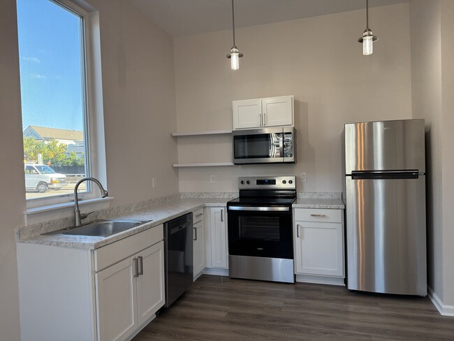 Building Photo - 89 Fishburne St