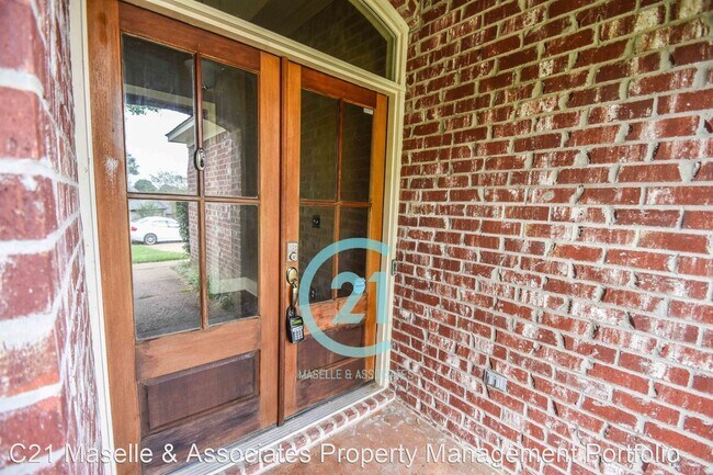 Foto del edificio - 3 br, 2 bath House - 118 Devlin Drive