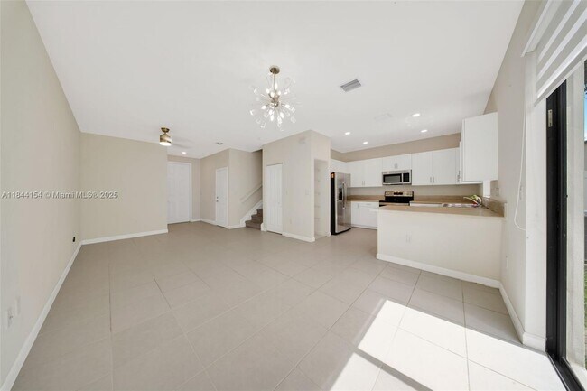 Foto del edificio - 11108 W 33rd Way