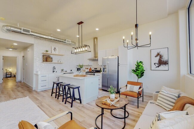 Foto del edificio - 223 Sierra Dr SE